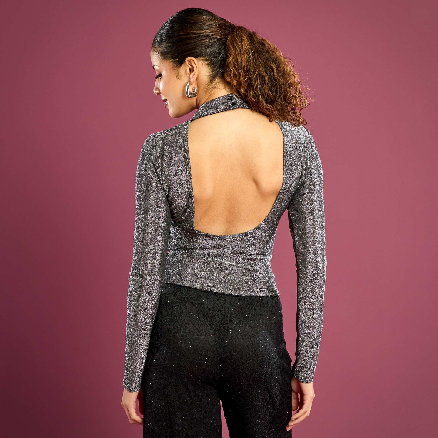 Tee-shirt en maille bisou avec dos échancré GRIS