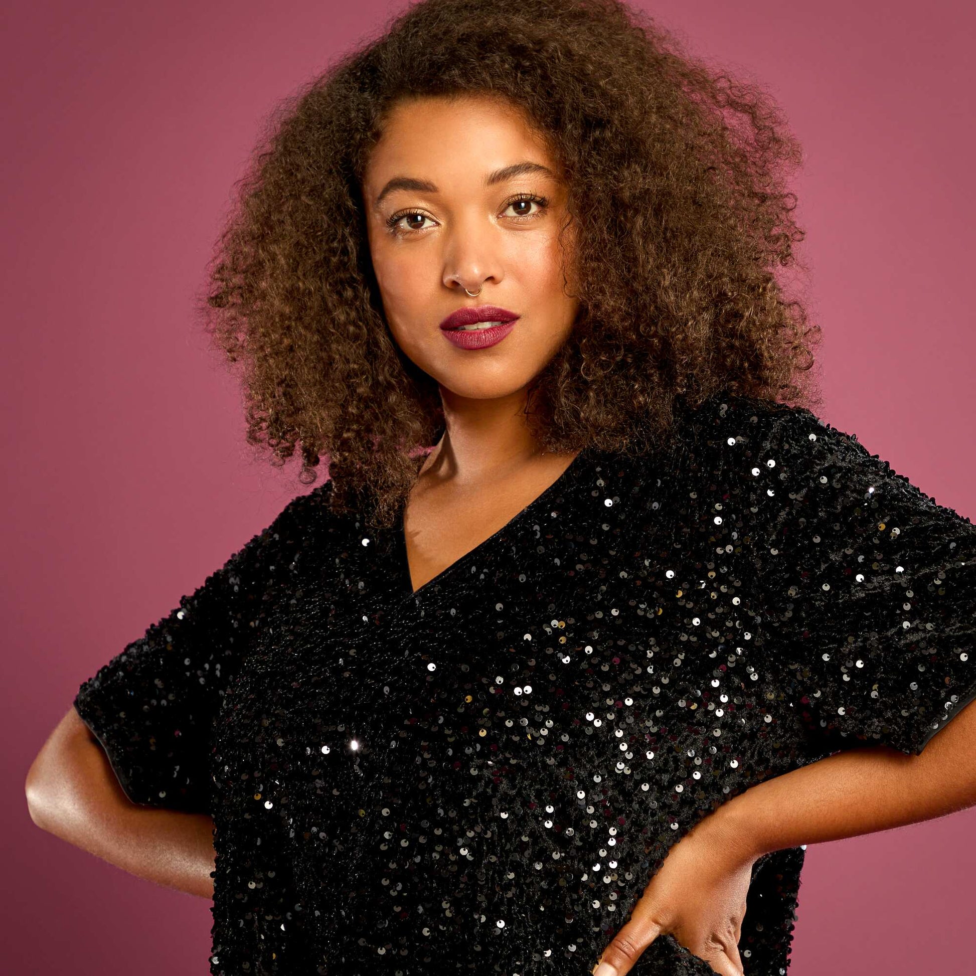 T-shirt avec sequins all-over manches courtes NOIR