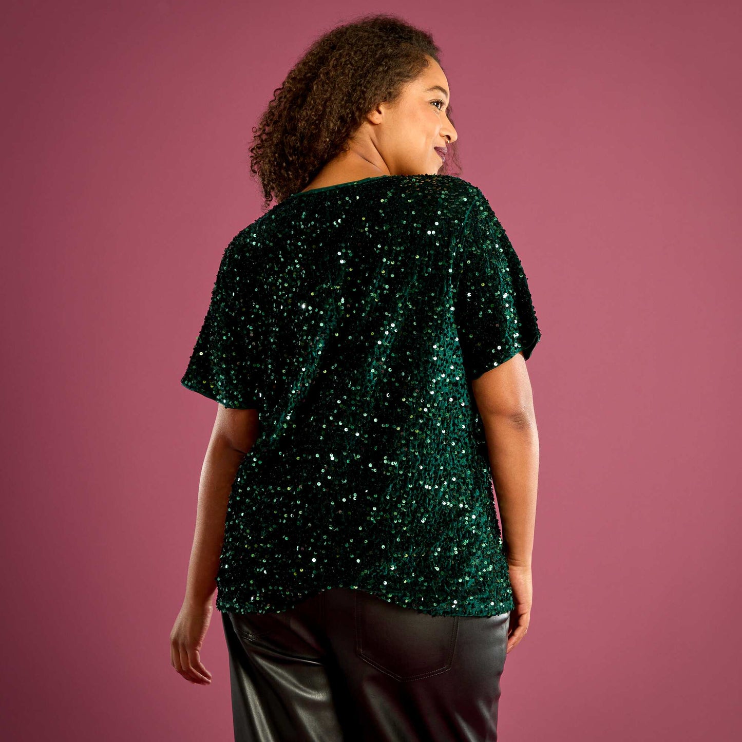 T-shirt avec sequins all-over manches courtes VERT