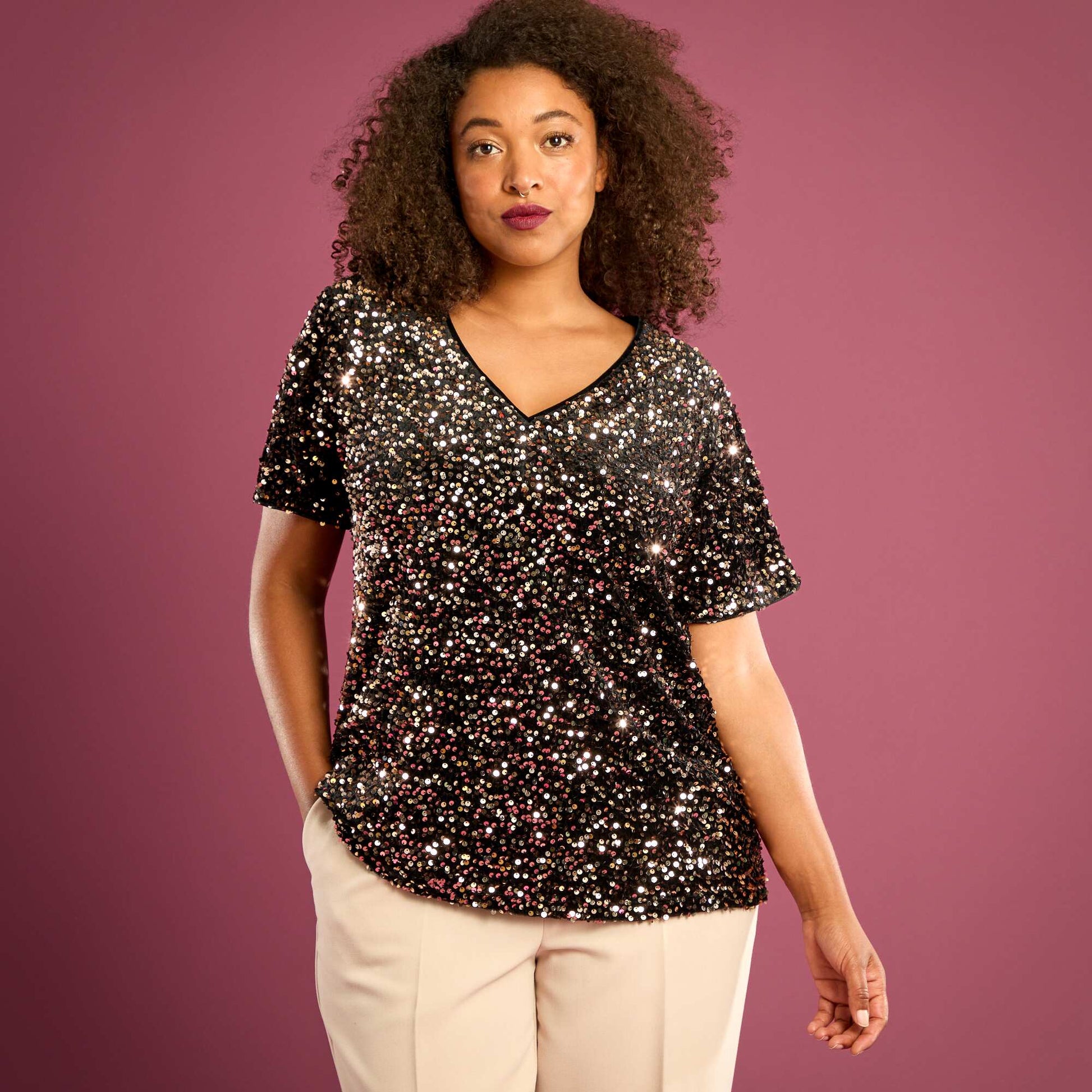 T-shirt avec sequins all-over manches courtes JAUNE