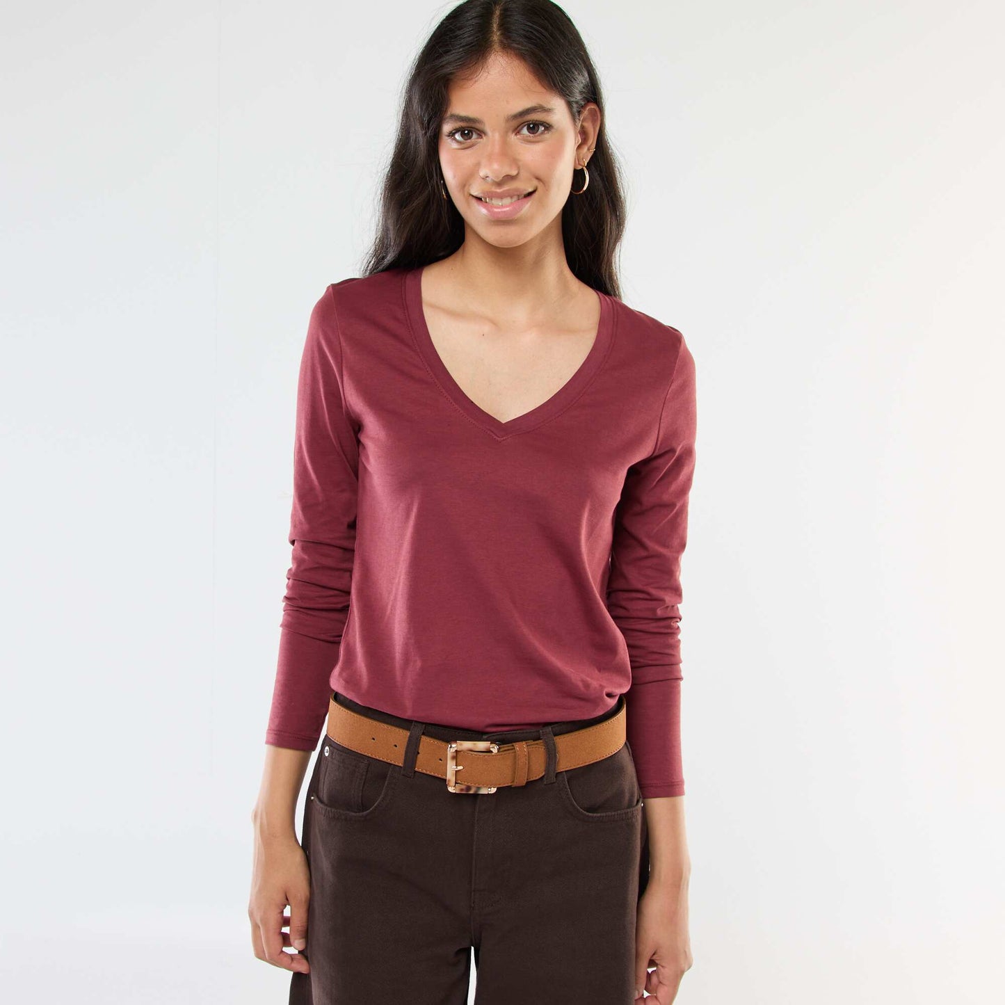 T-shirt col V ROUGE